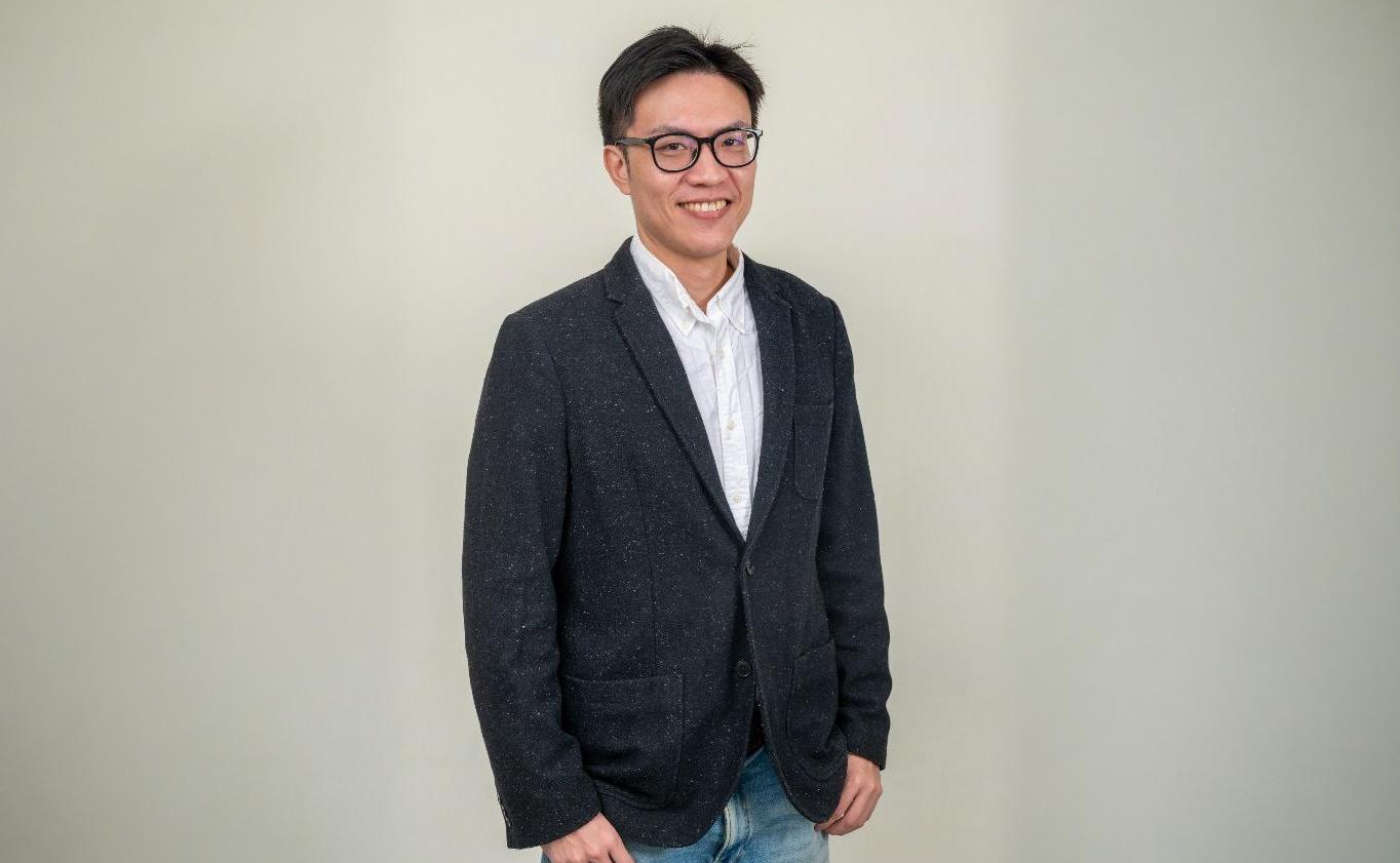 Prof. Chechia Hu
